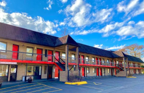 Гостиница Travelers Inn Elizabeth City  Элизабет Сити